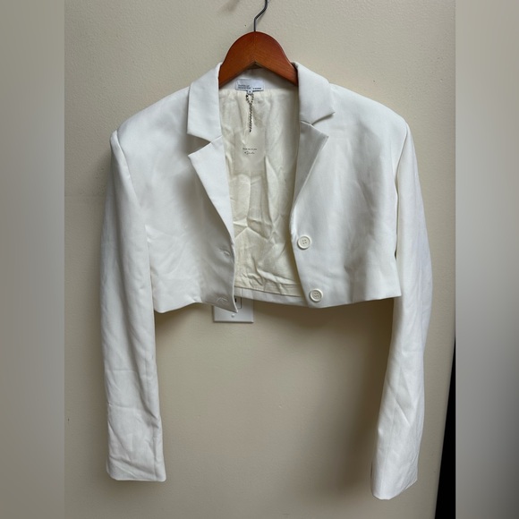 Danielle Bernstein White Cropped Blazer - Picture 1 of 2